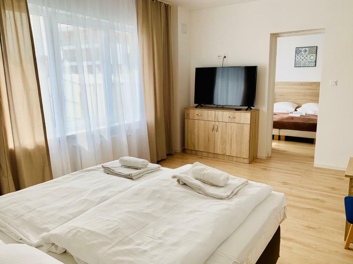Bed & Breakfast Azalia *