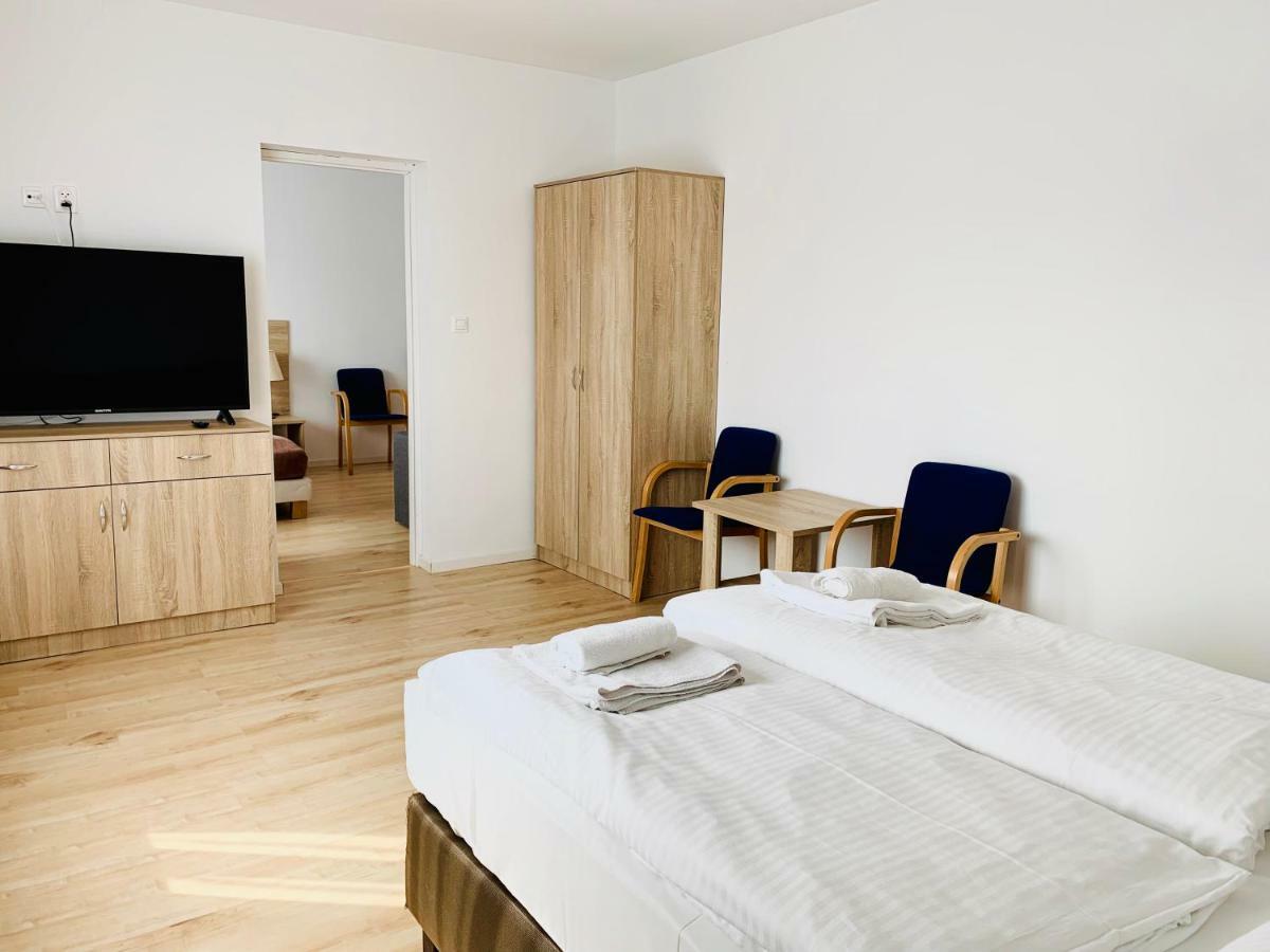 Bed & Breakfast Azalia *